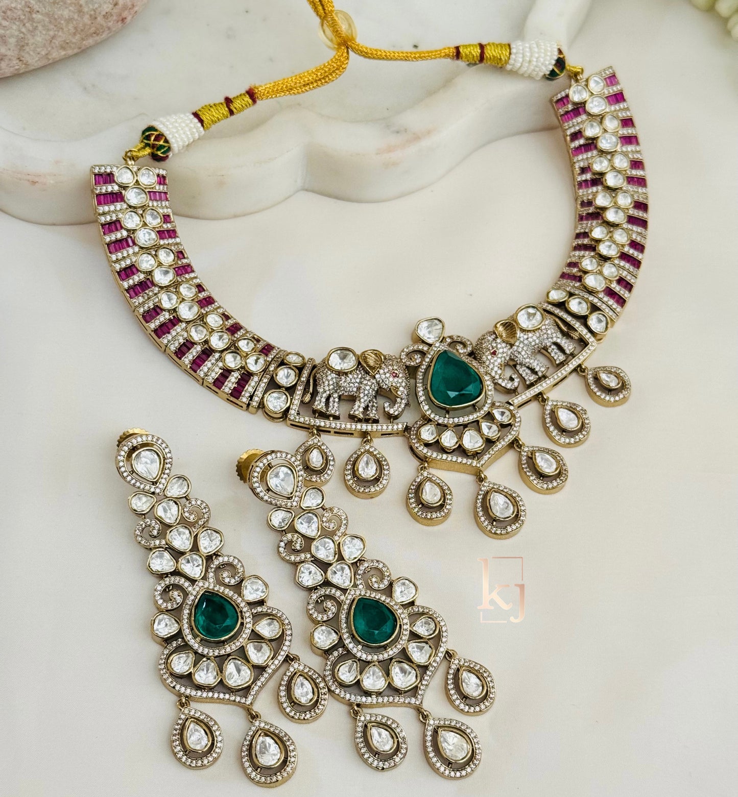 Nina necklace set
