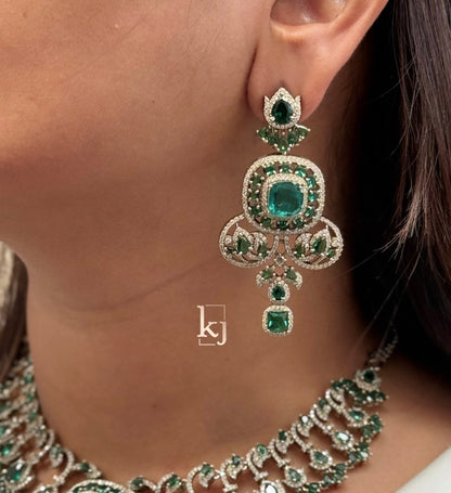Viroza necklace set