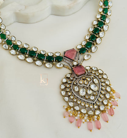 Dizana necklace set