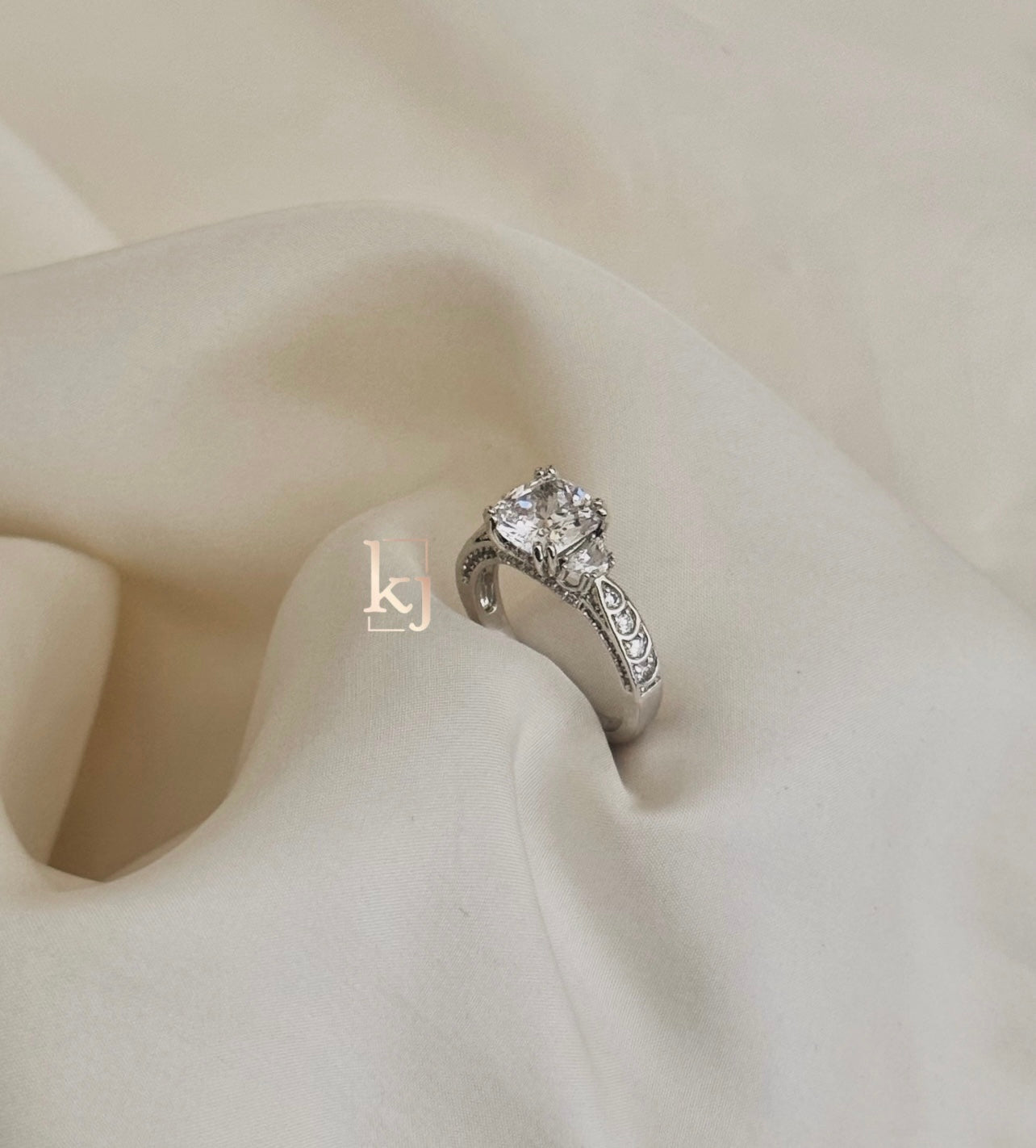 Yasmine ring