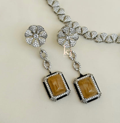 Clover pendant set