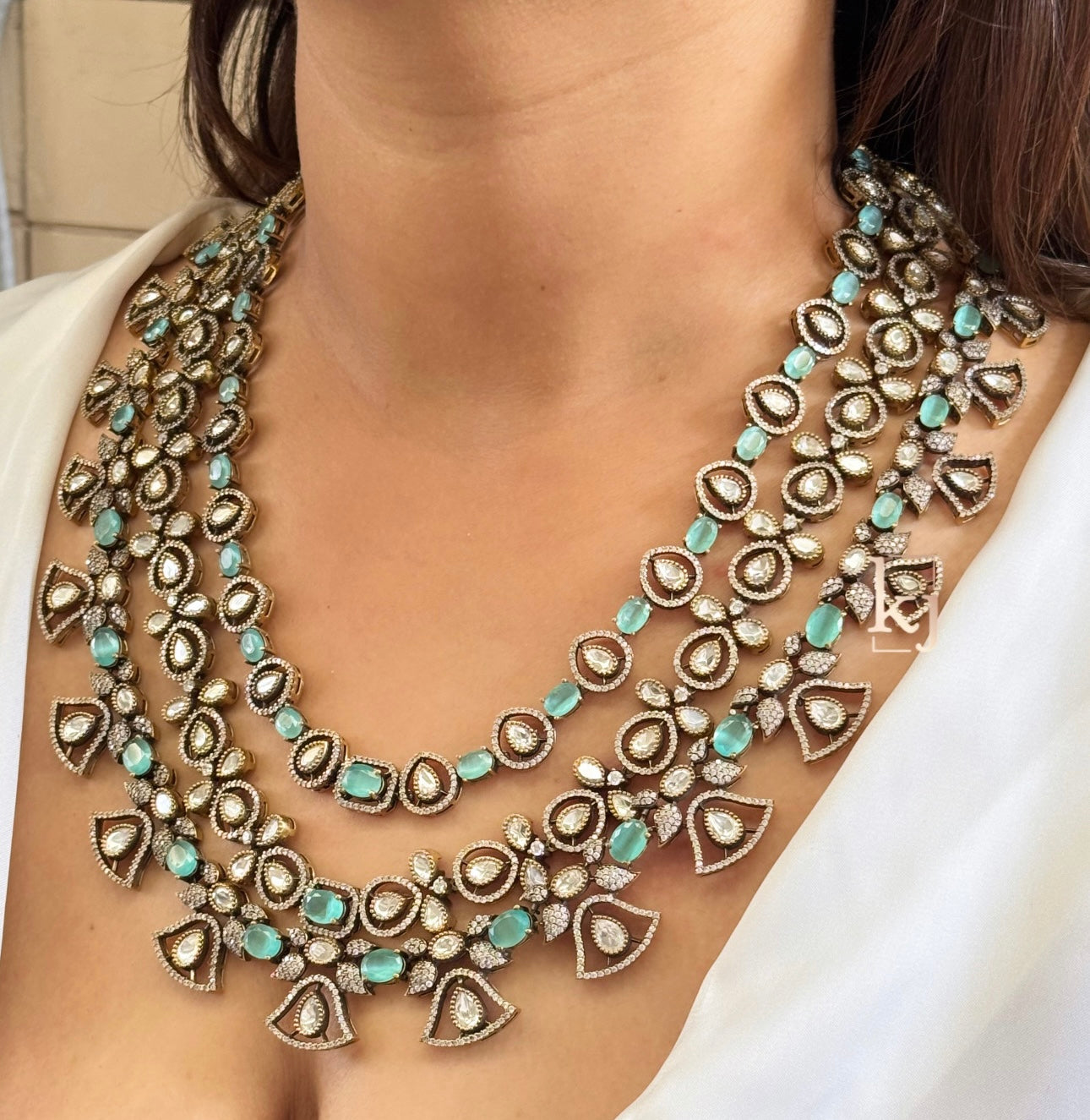 Kezi necklace set