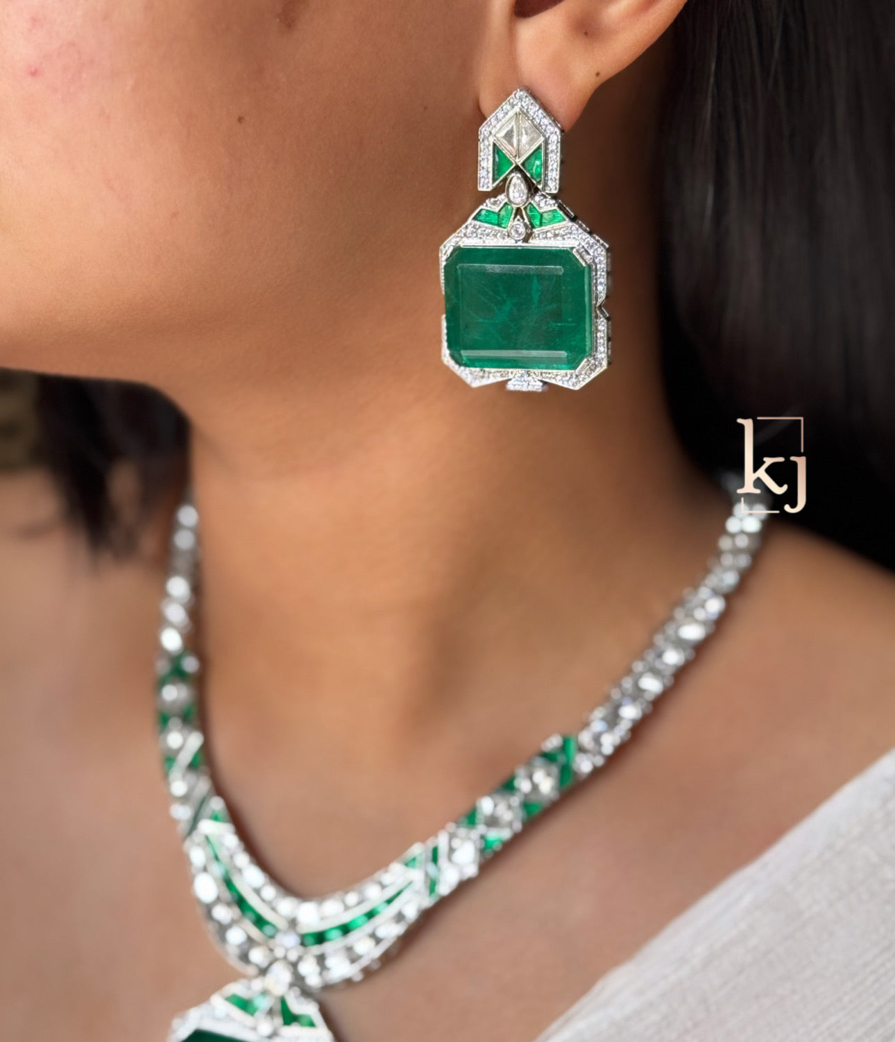 Elnora pendant set