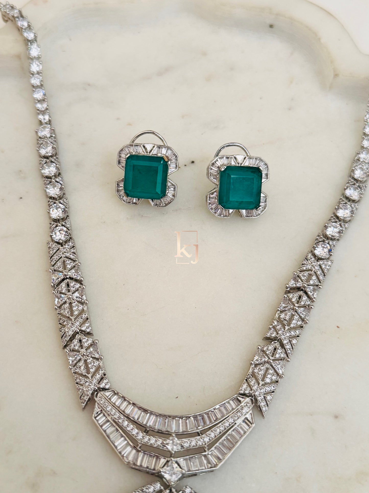 wren pendant set