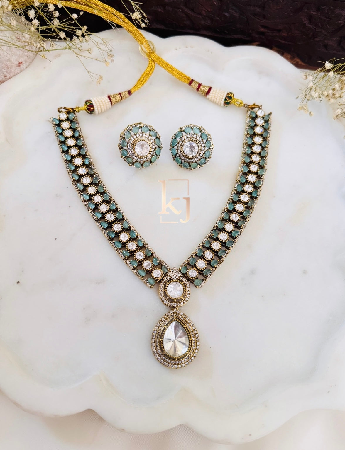 Alisa necklace set