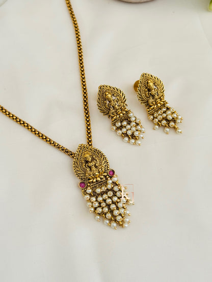 Vihaa pendant set