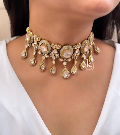 Sarai choker set