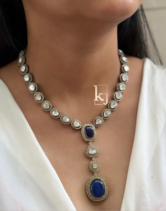Aida pendant set