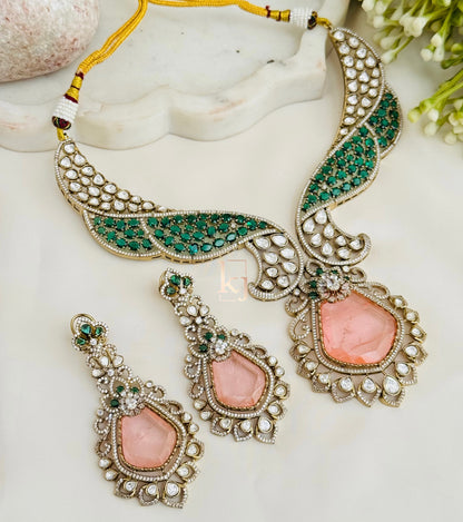 Vizana necklace set