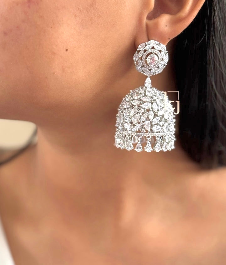 Otis earrings set