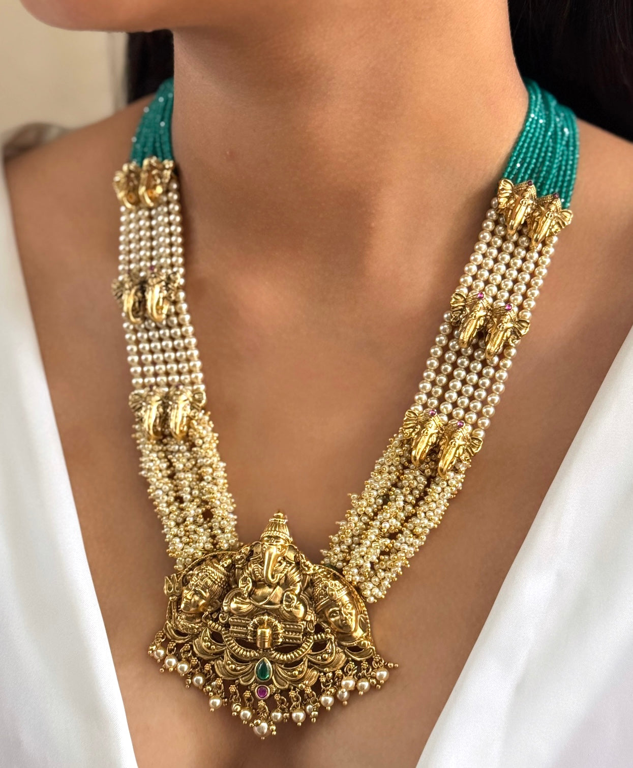 Aaradhana pendant set