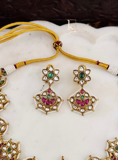 Lennox choker set