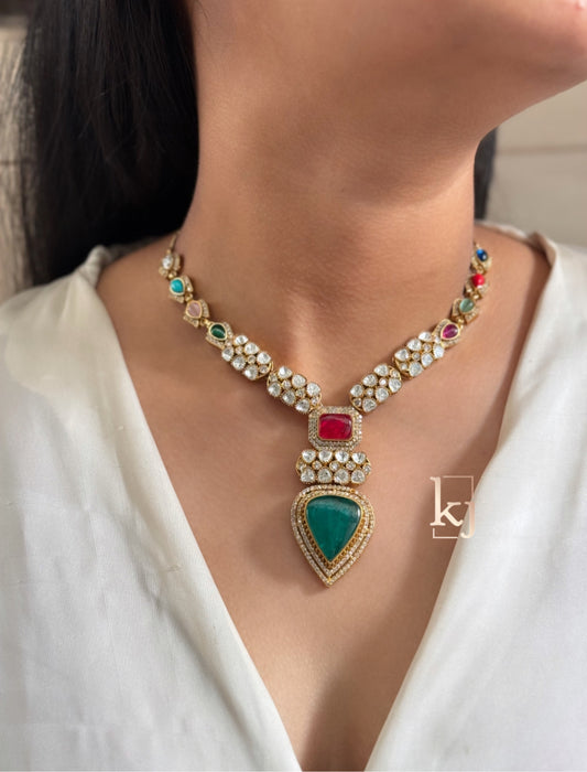 Effie necklace set