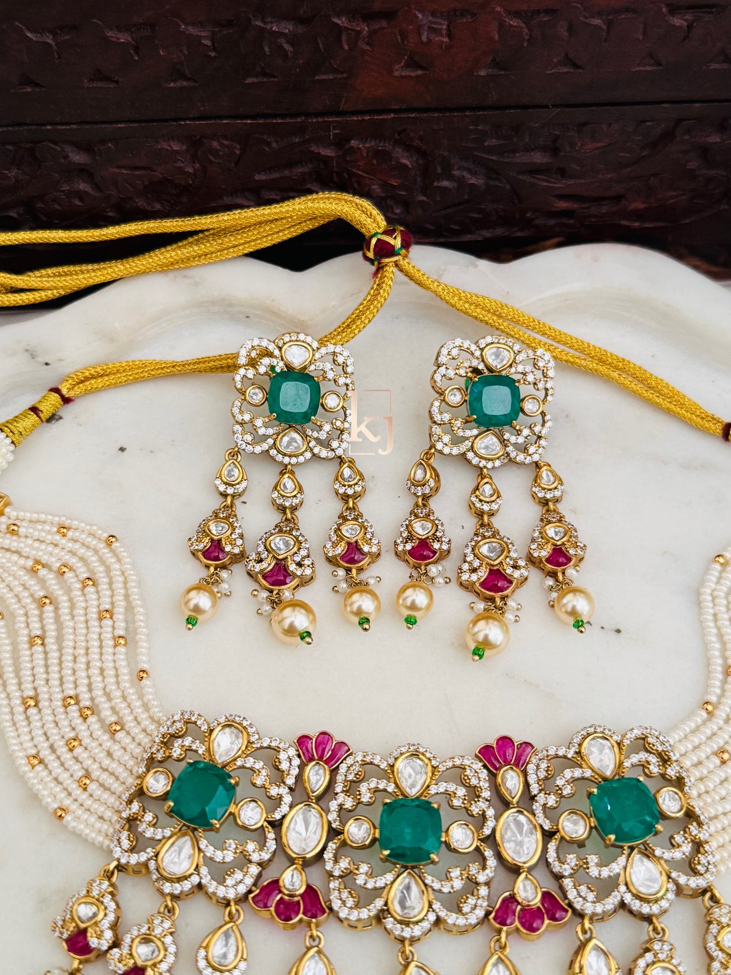Kuini necklace set