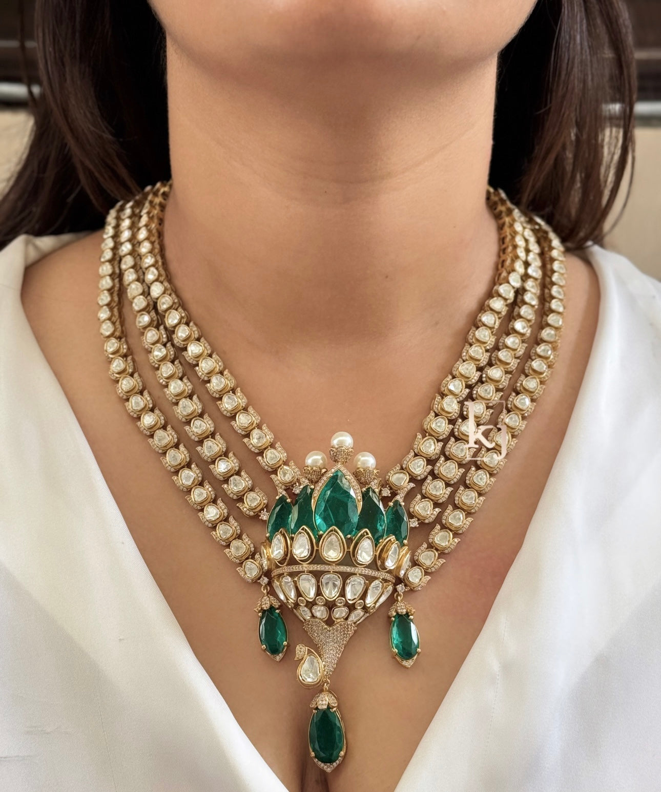 Merit necklace set