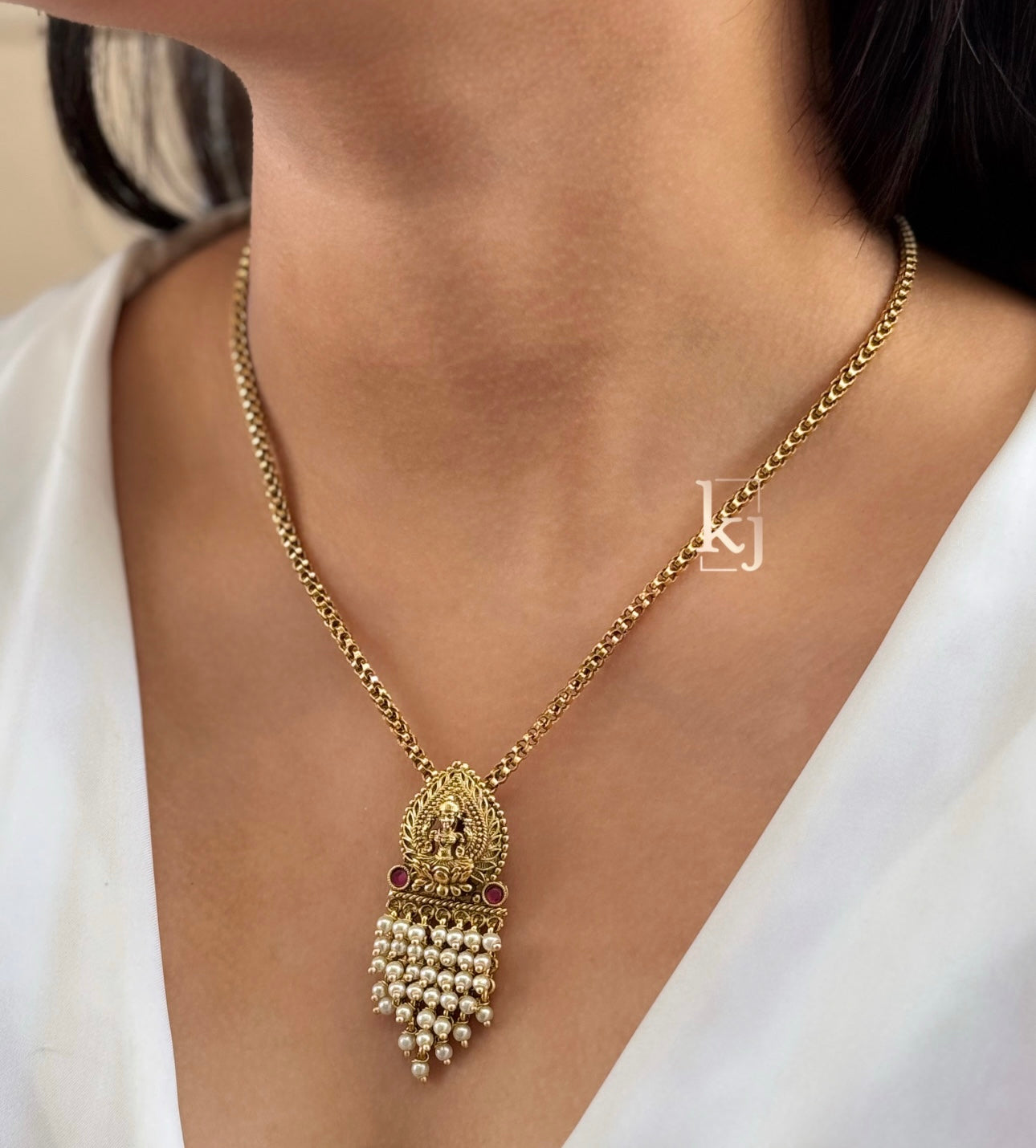 Vihaa pendant set