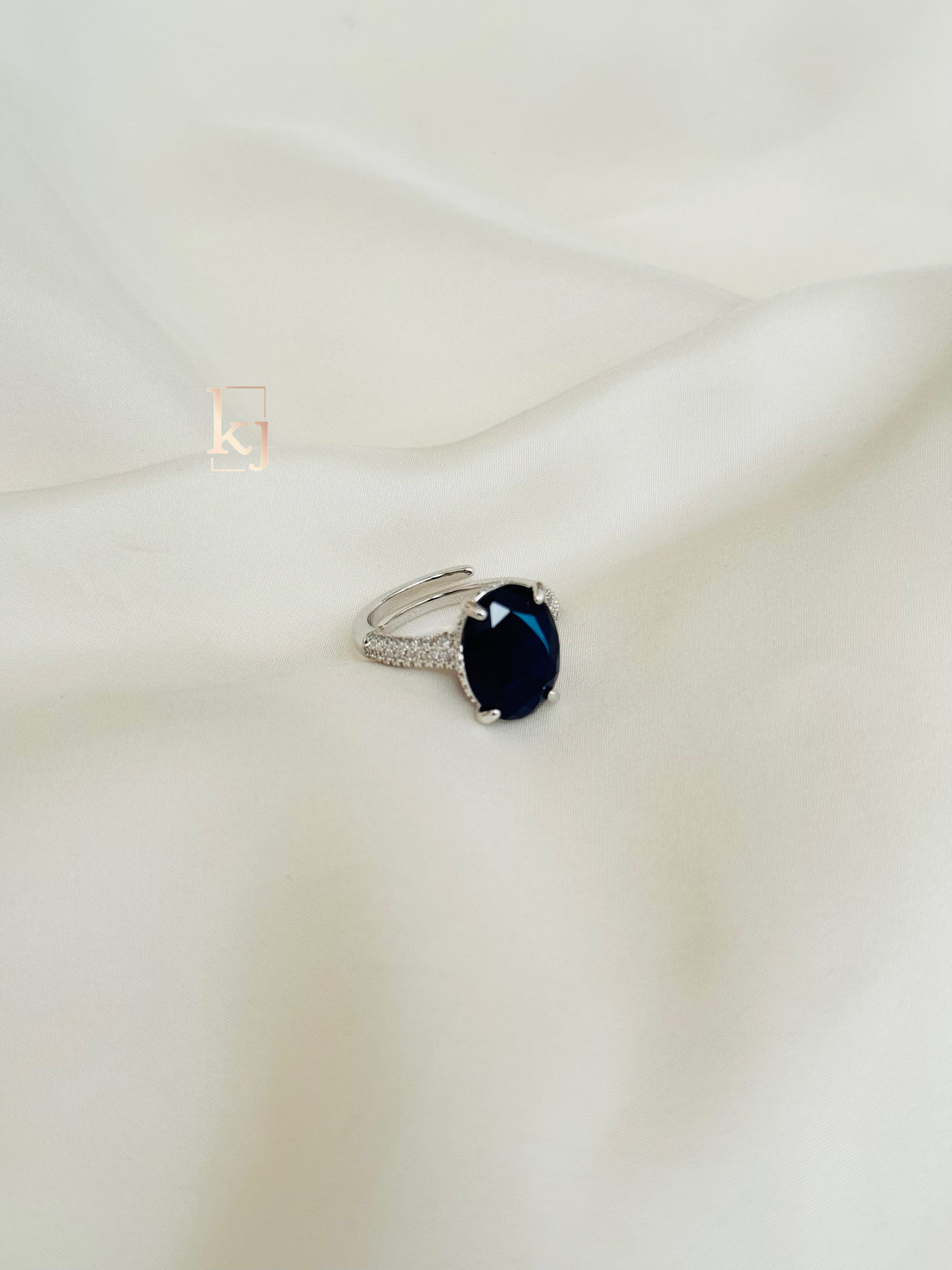 Carwen ring
