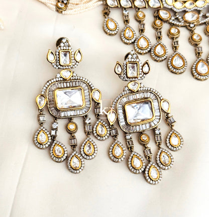 Avis Choker set