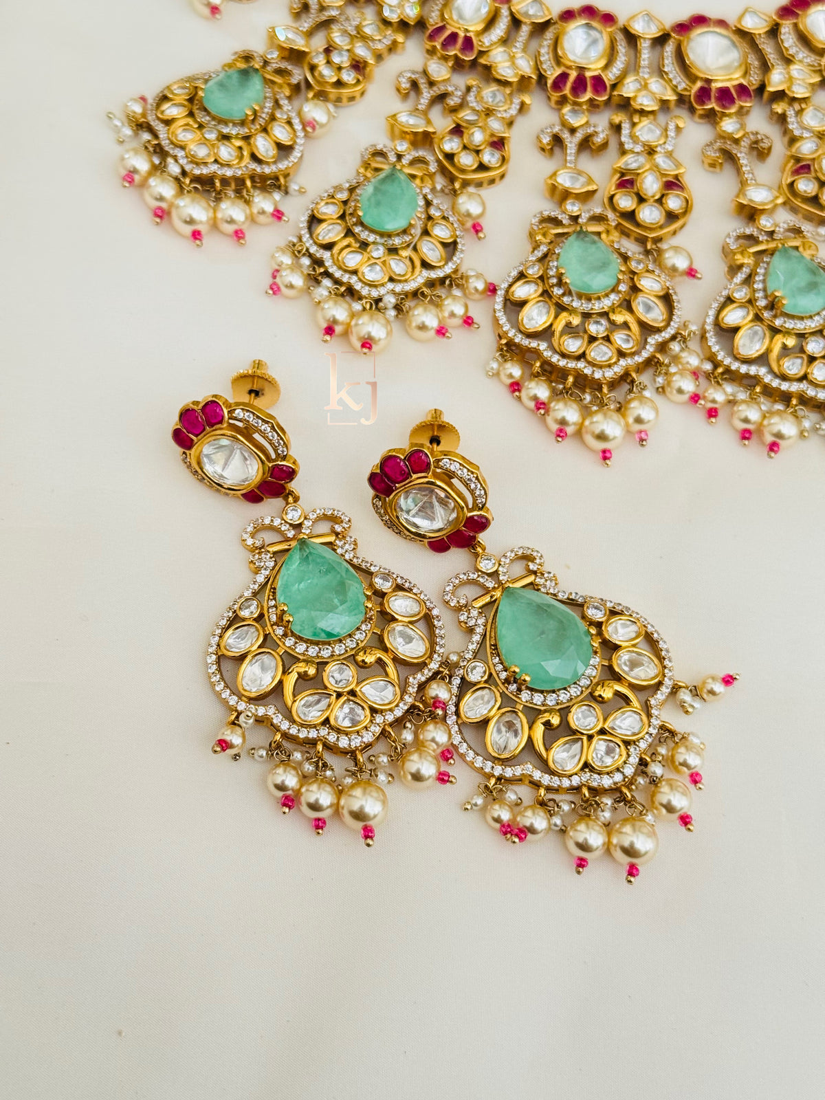 Vailly bridal set