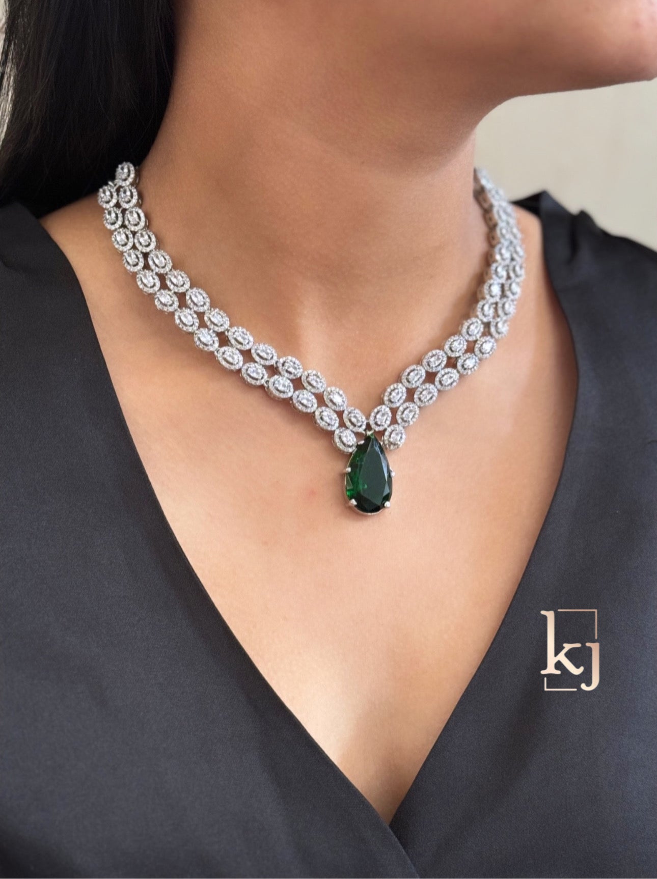 Liya necklace set