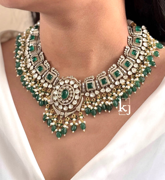 Drisana necklace set