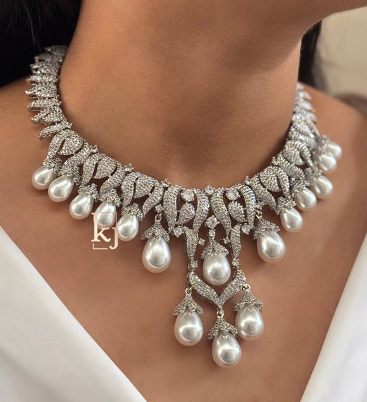 Astoria necklace set