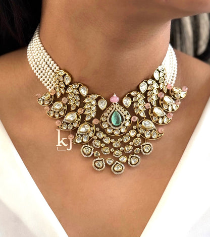 Roche necklace set