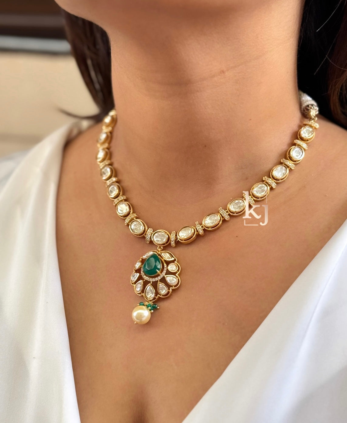 Kevi necklace set