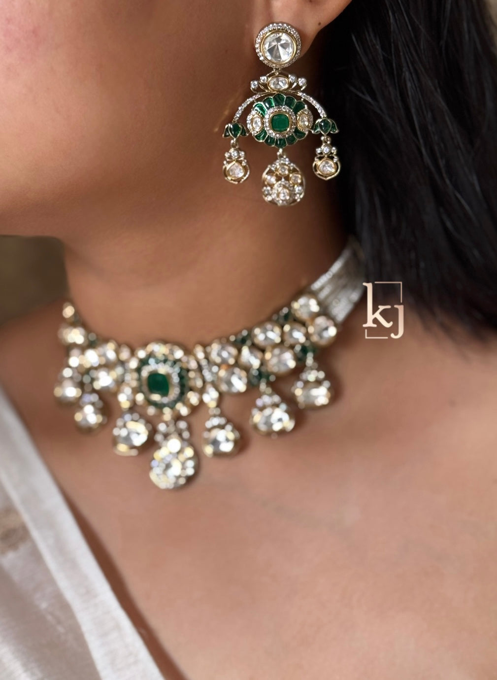 Enya choker set