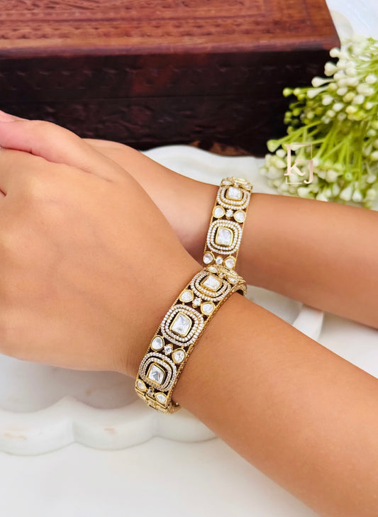 Trinay bangles set size 2.4