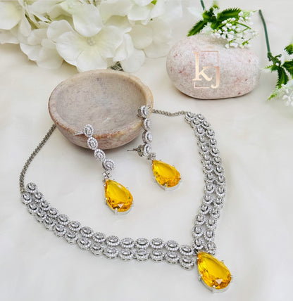 Liya necklace set