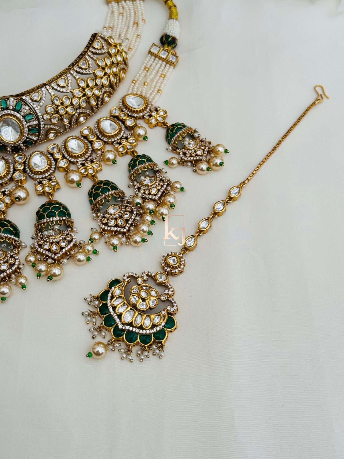 Diantha bridal set