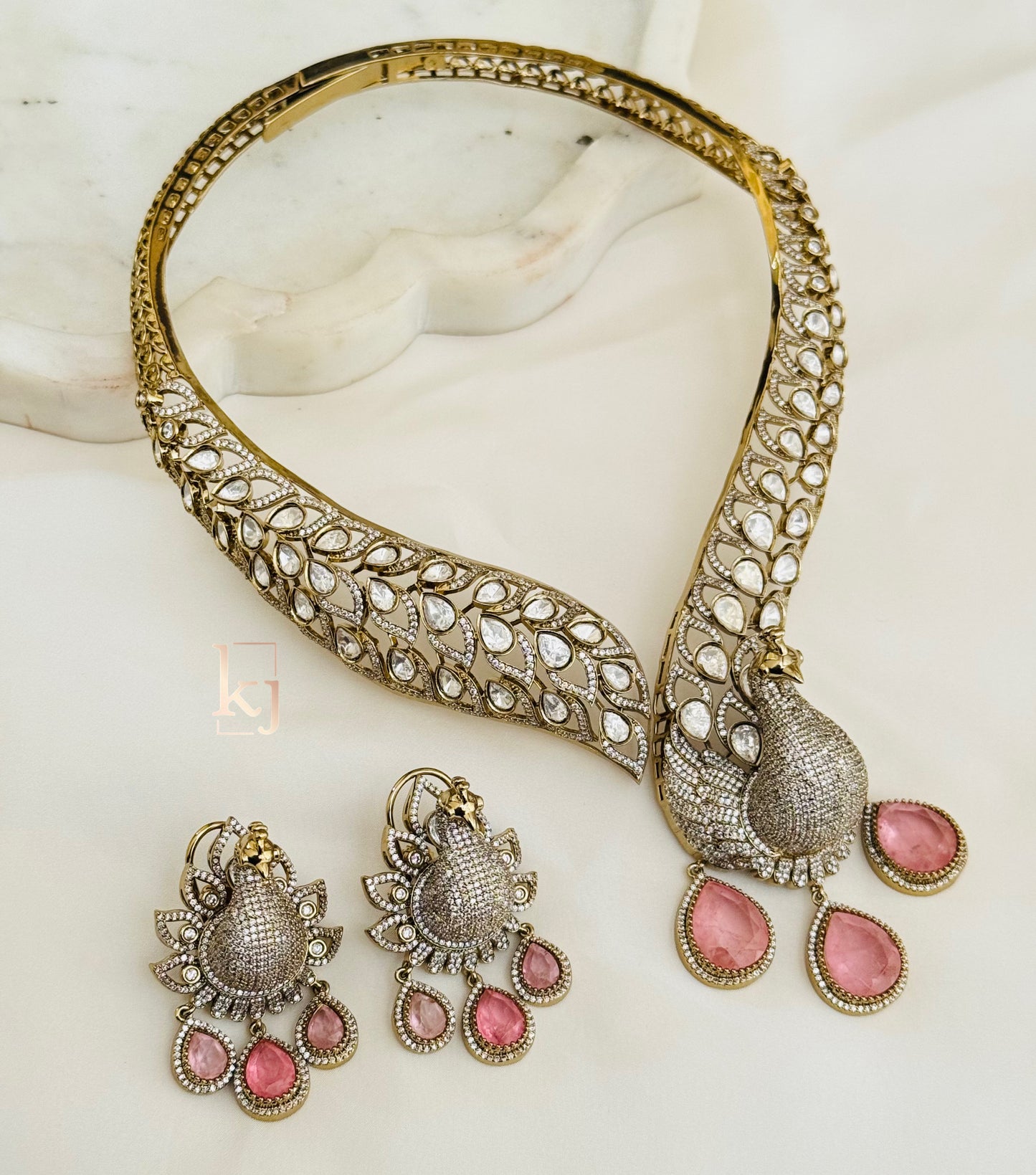 Niraka necklace set