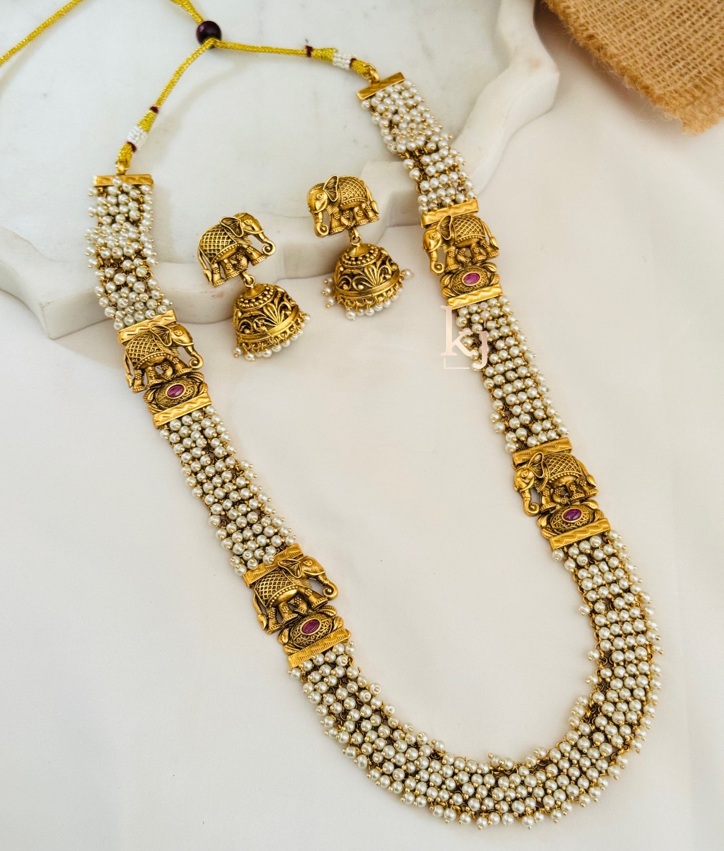 Anova long necklace set