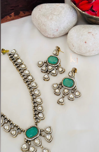 Alaya necklace set