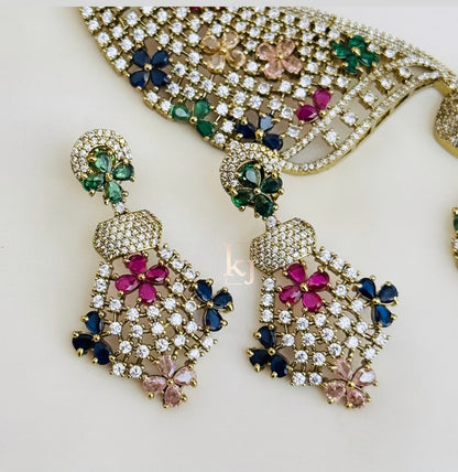 Yuzira necklace set