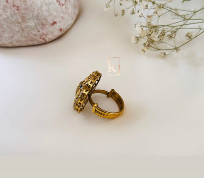 Ezra ring