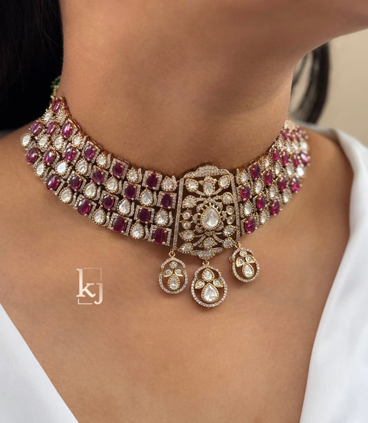 Giri choker set