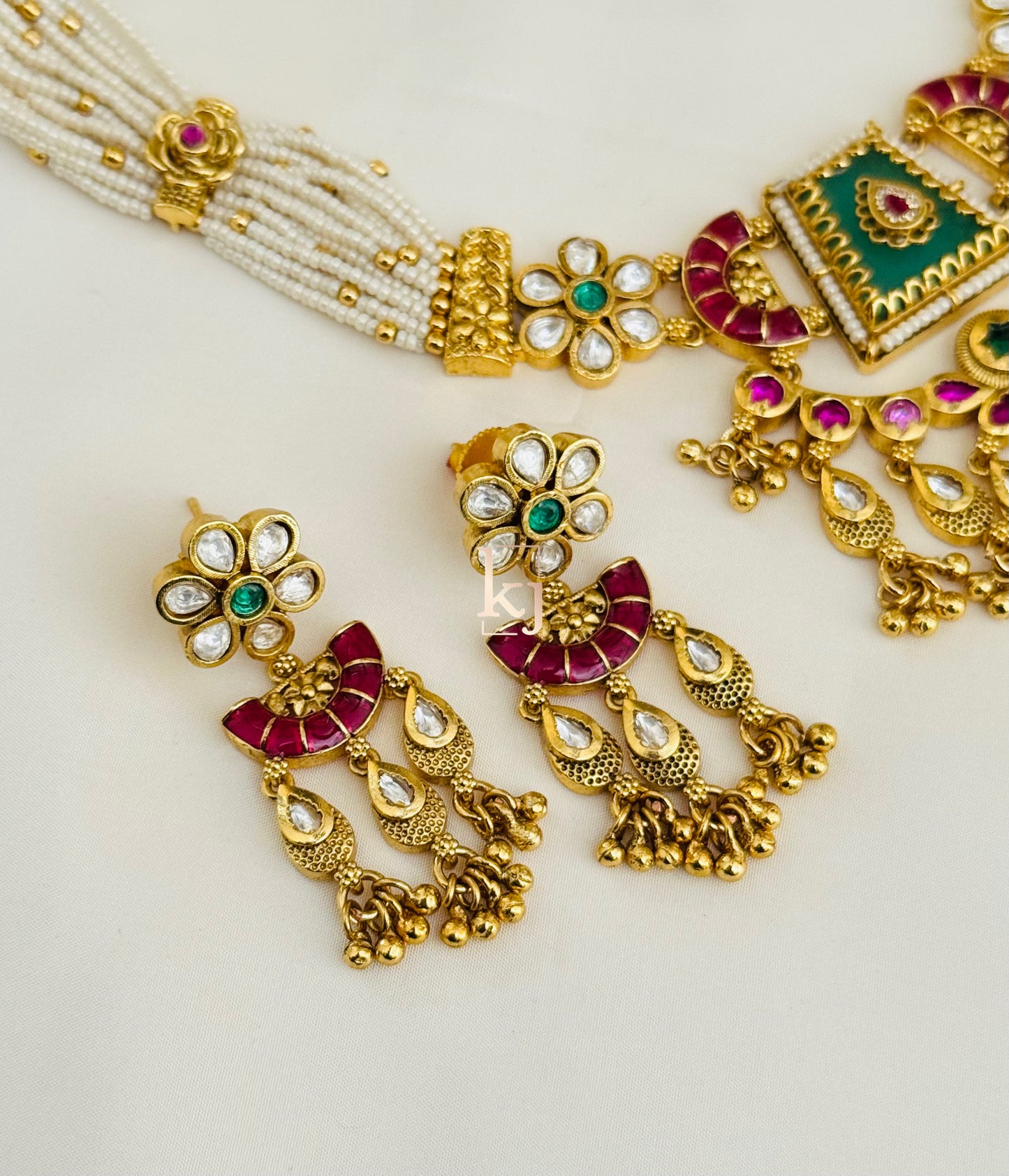 Sauhna necklace set