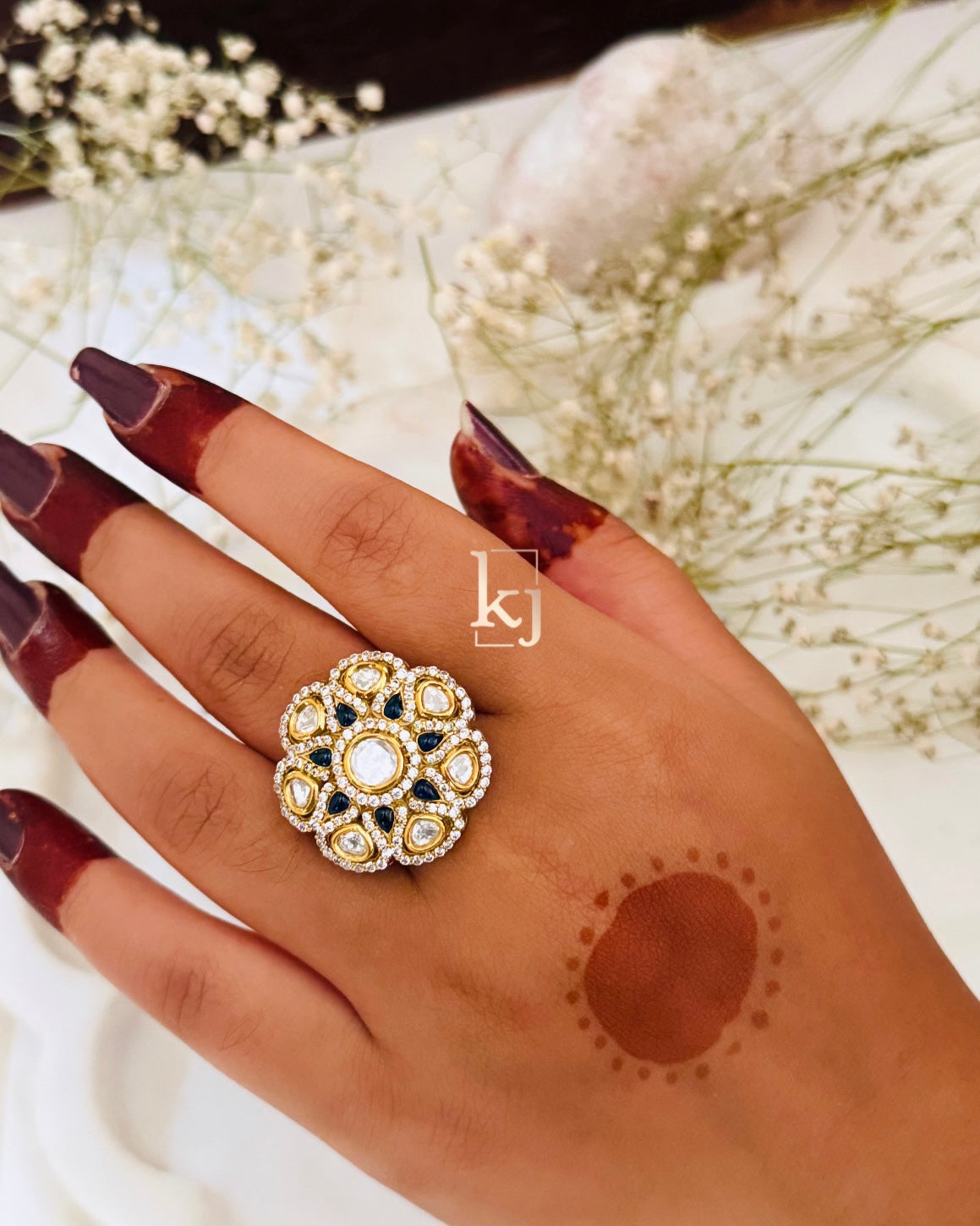 Ezra ring