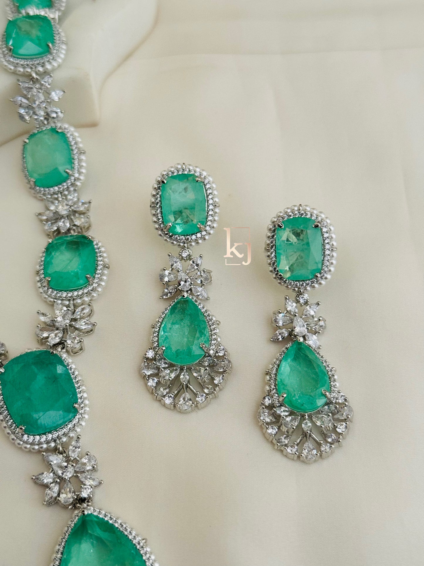 Sienna pendant set