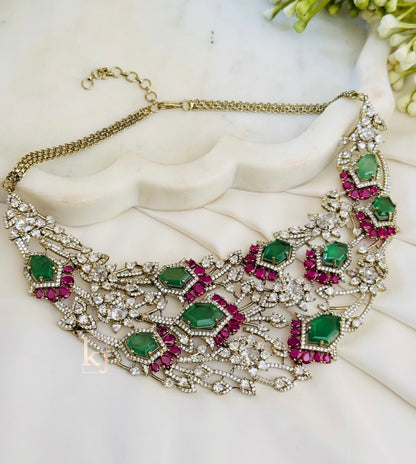Ferin necklace set