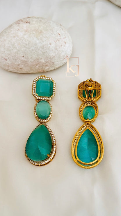 Mia Earrings set