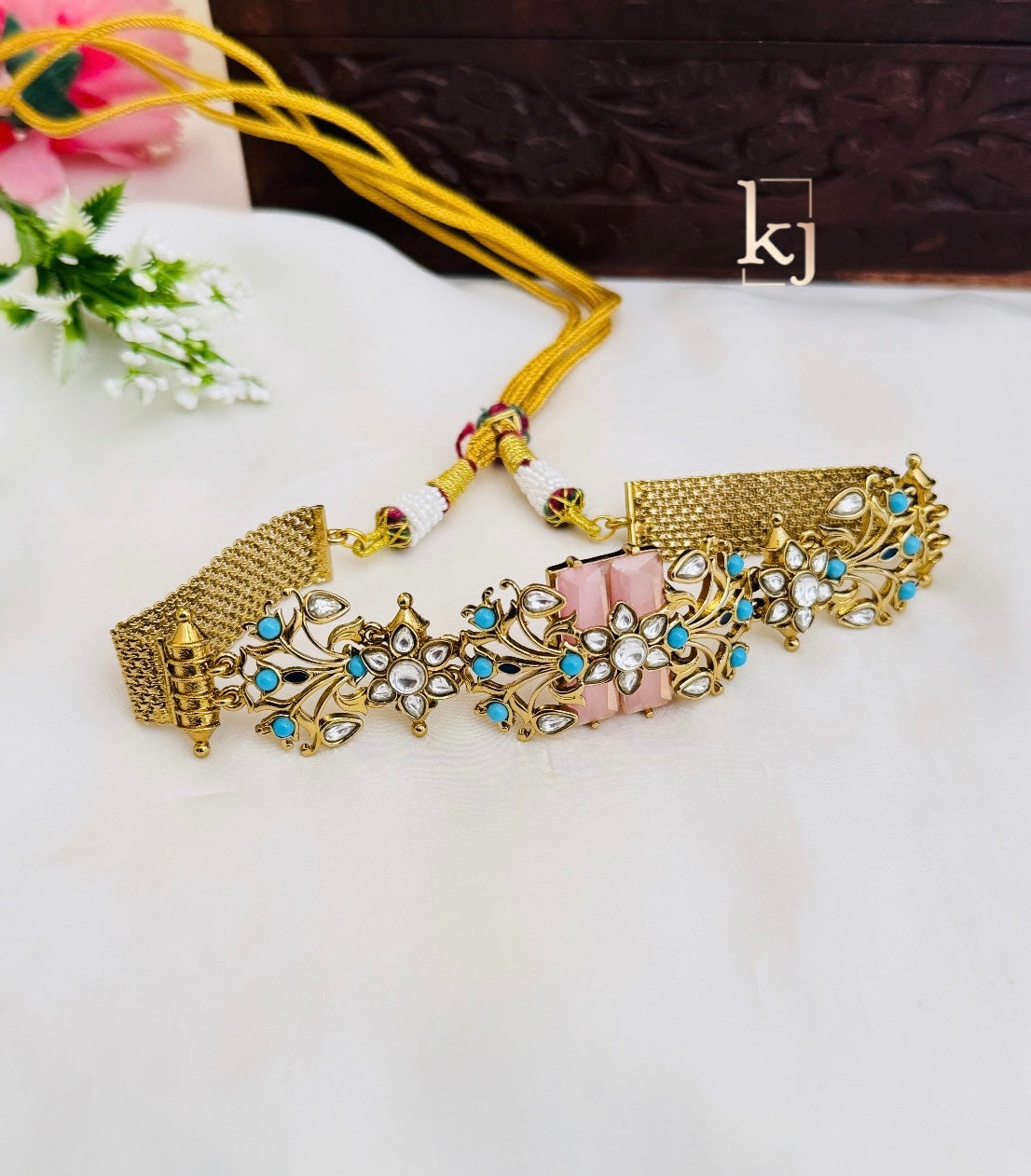 Adaa choker set