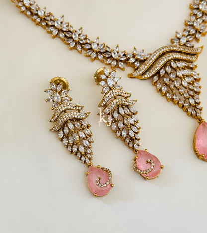 Vinisa necklace set