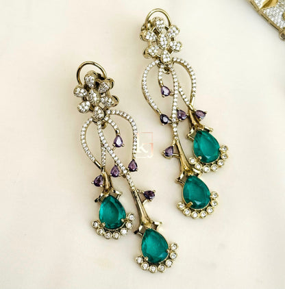 Luiez necklace set