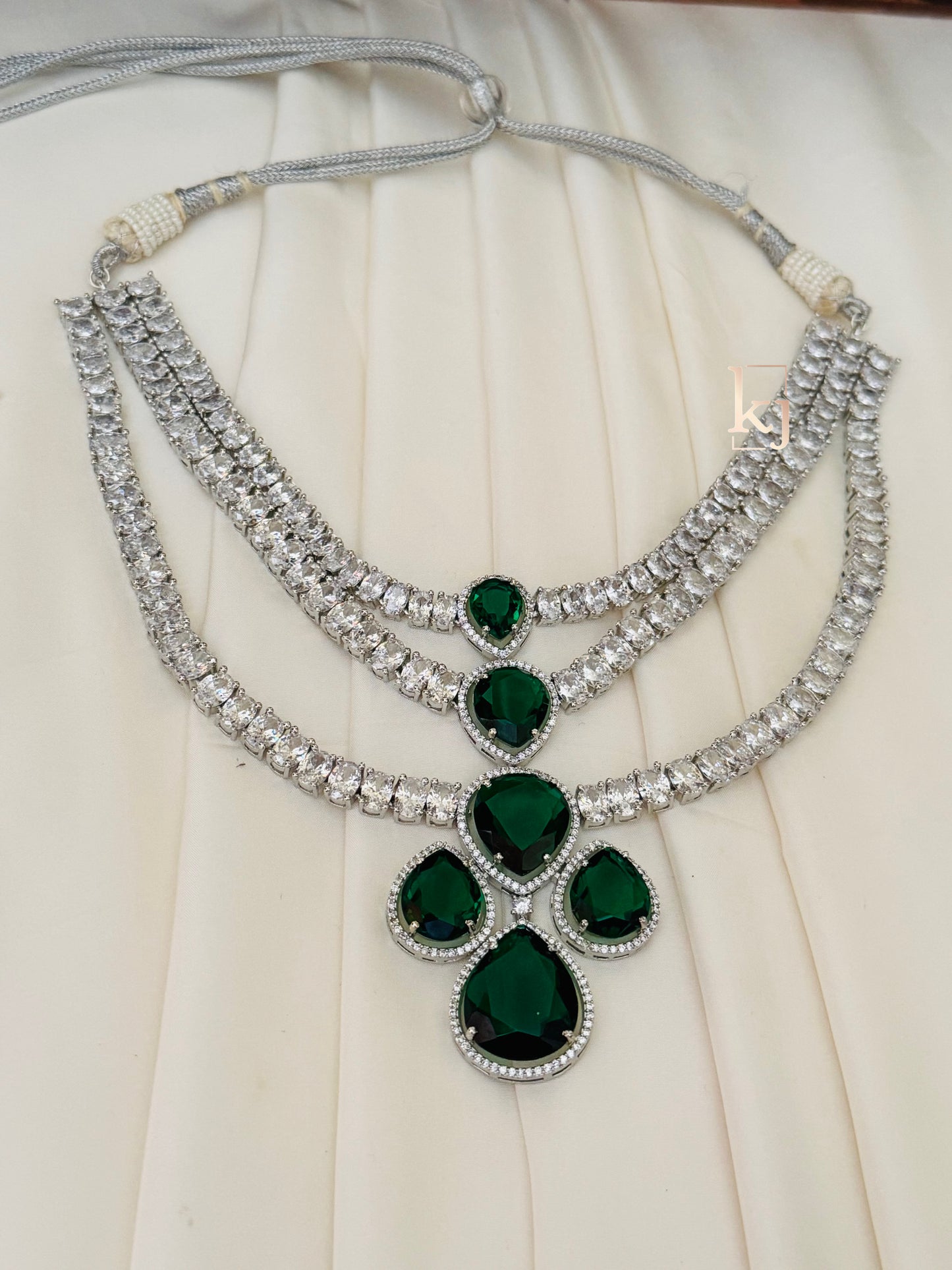 Aaina necklace set