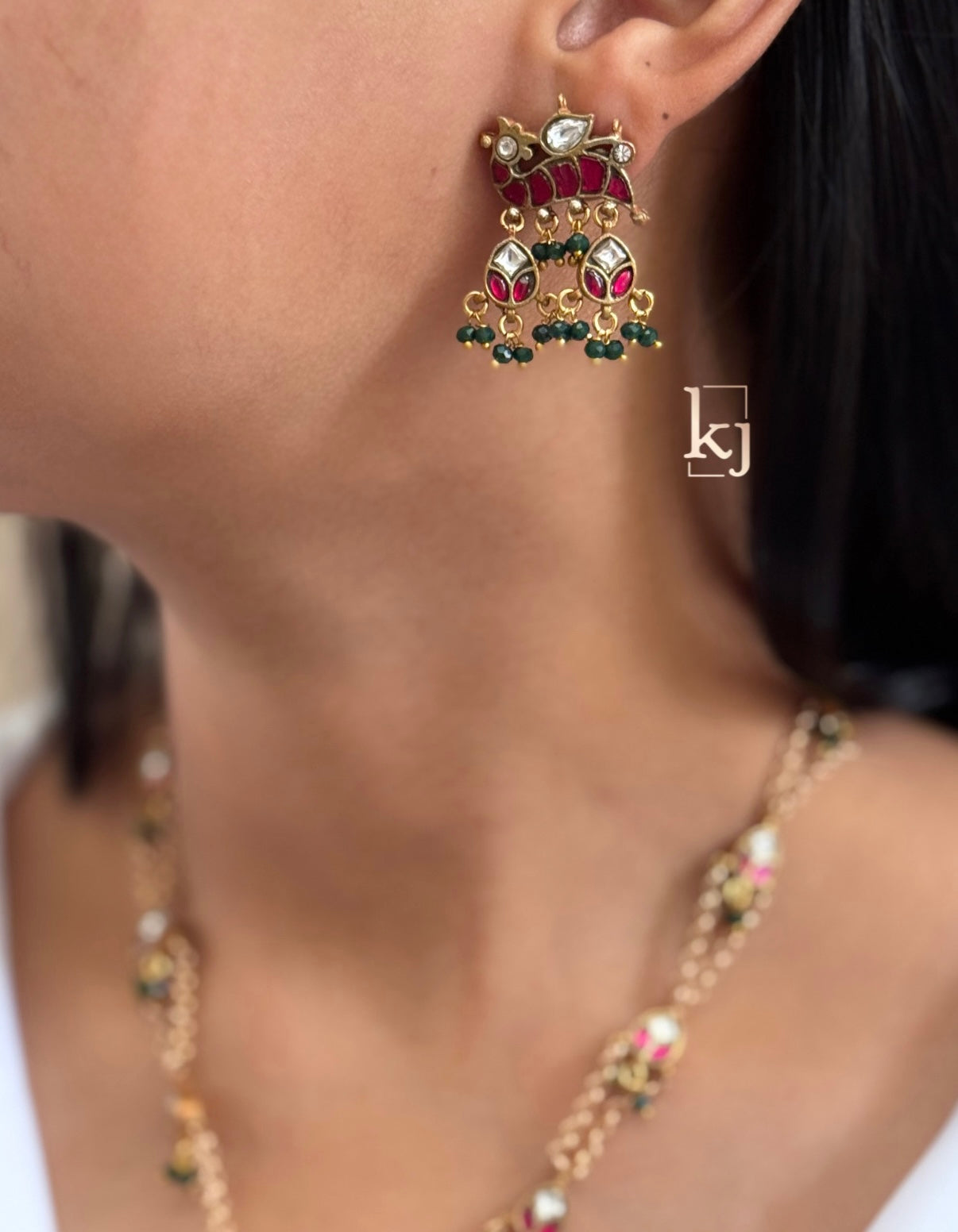 Zorah pendant set