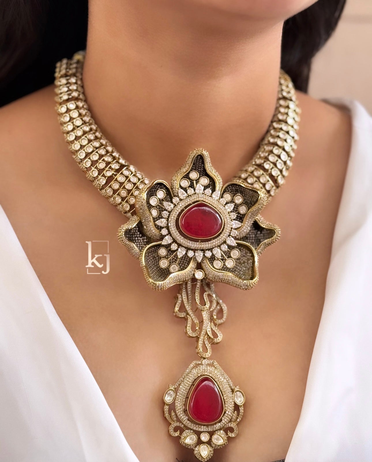 Shyina necklace set