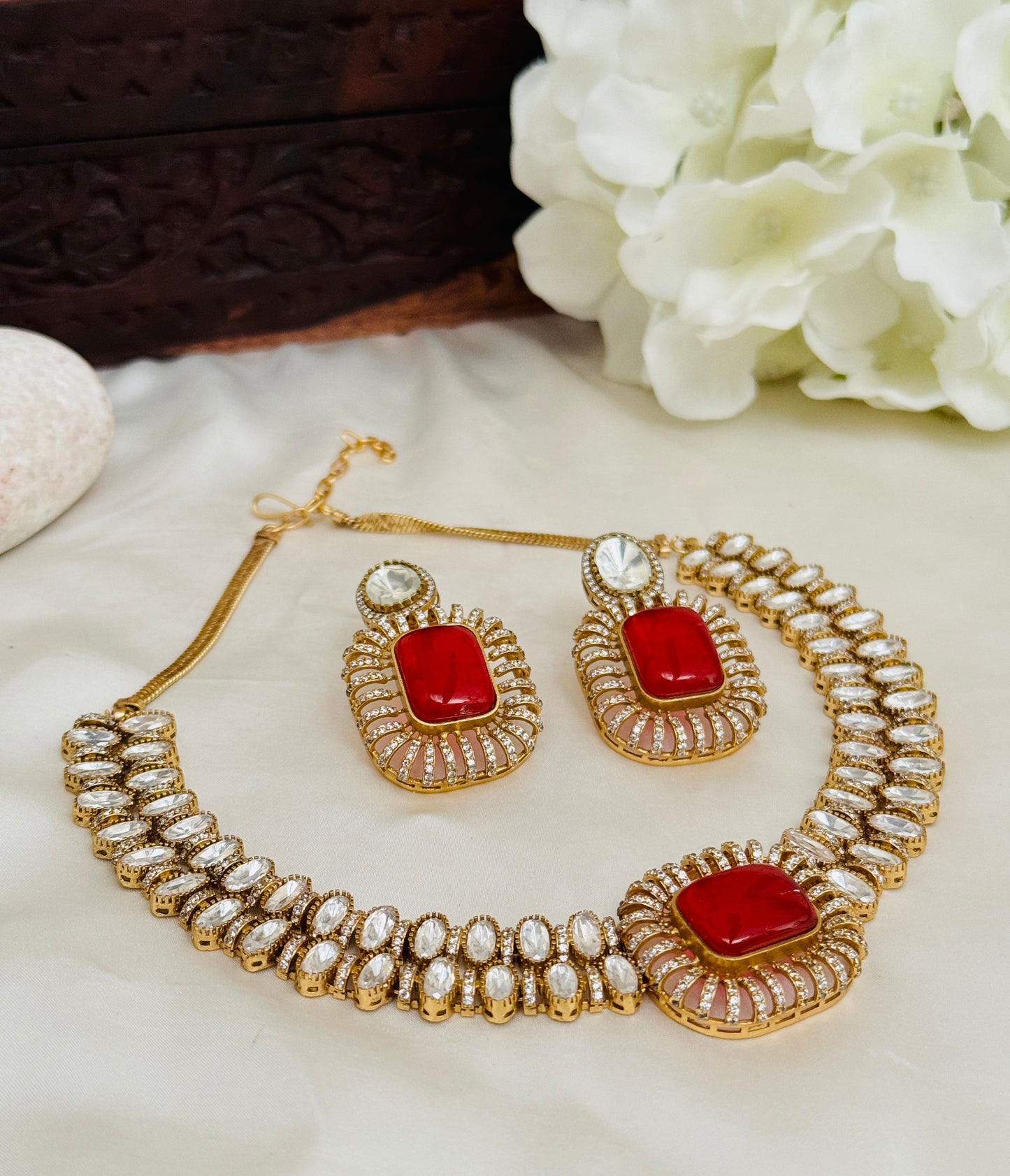 Vidhana necklace set